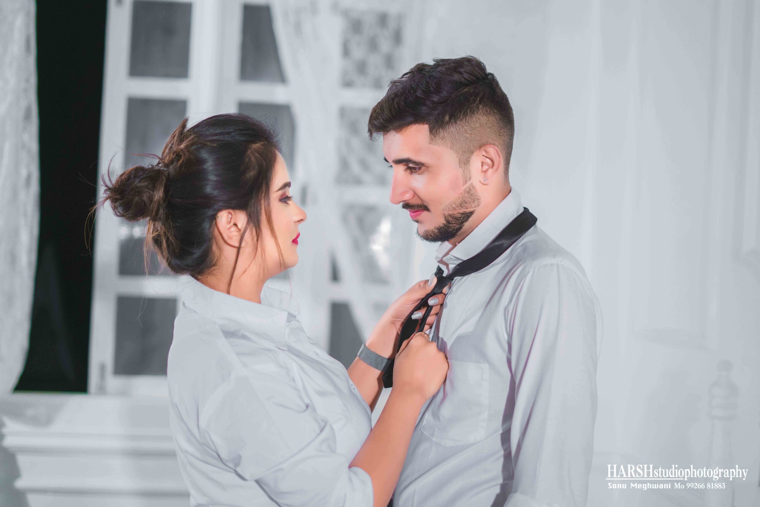 Pre-wedding photographer in Indore - romantic couple photoshoot by Harsh Studio Photography